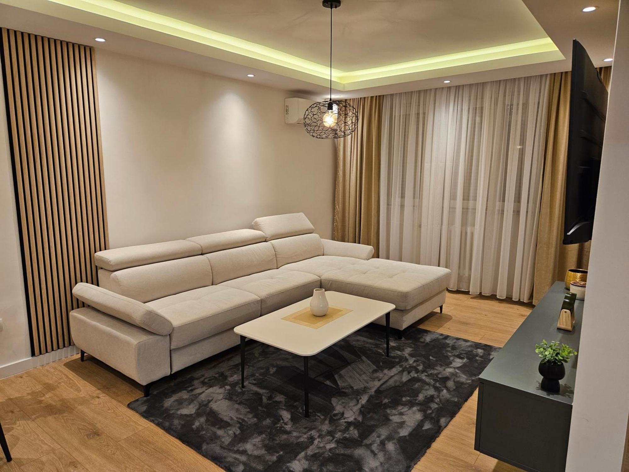 Apartment Ena *